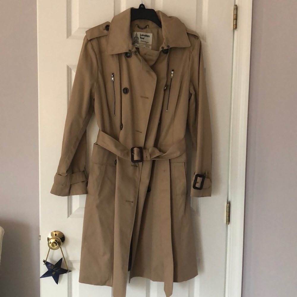 Classic London Fog Trench Coat Like New SZ: large
